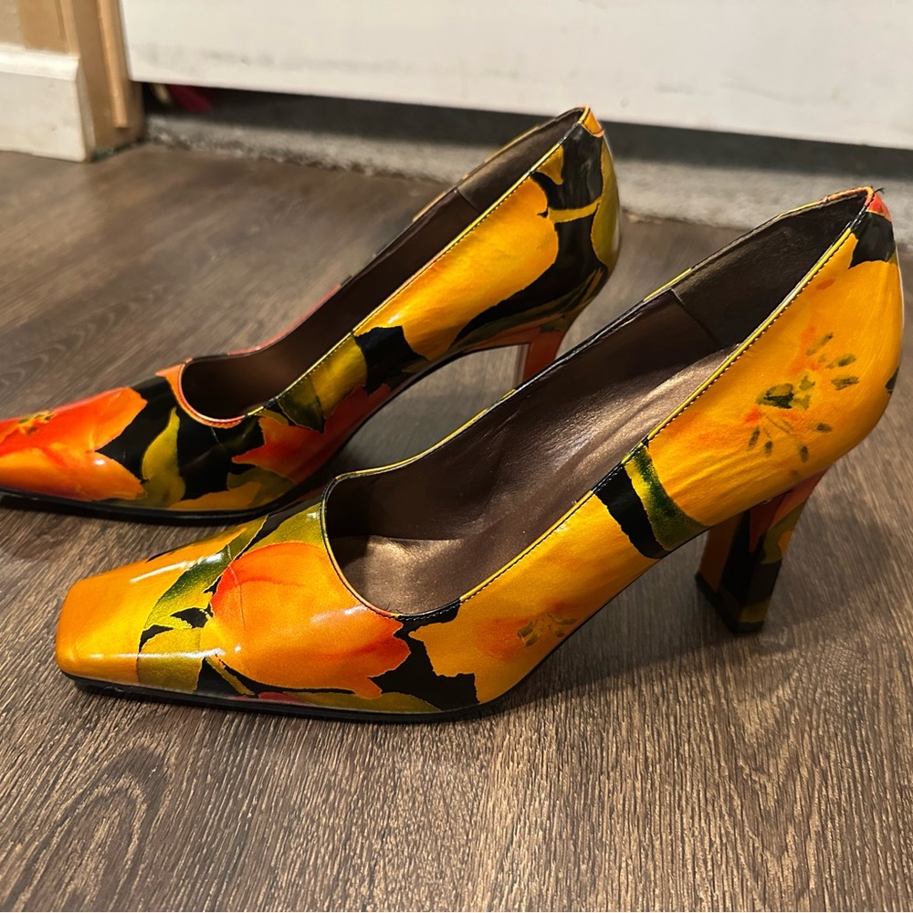 Paul Melian Ladies Multi-Colored  Leather Closed closed Toe Pumps #9.5M Spain